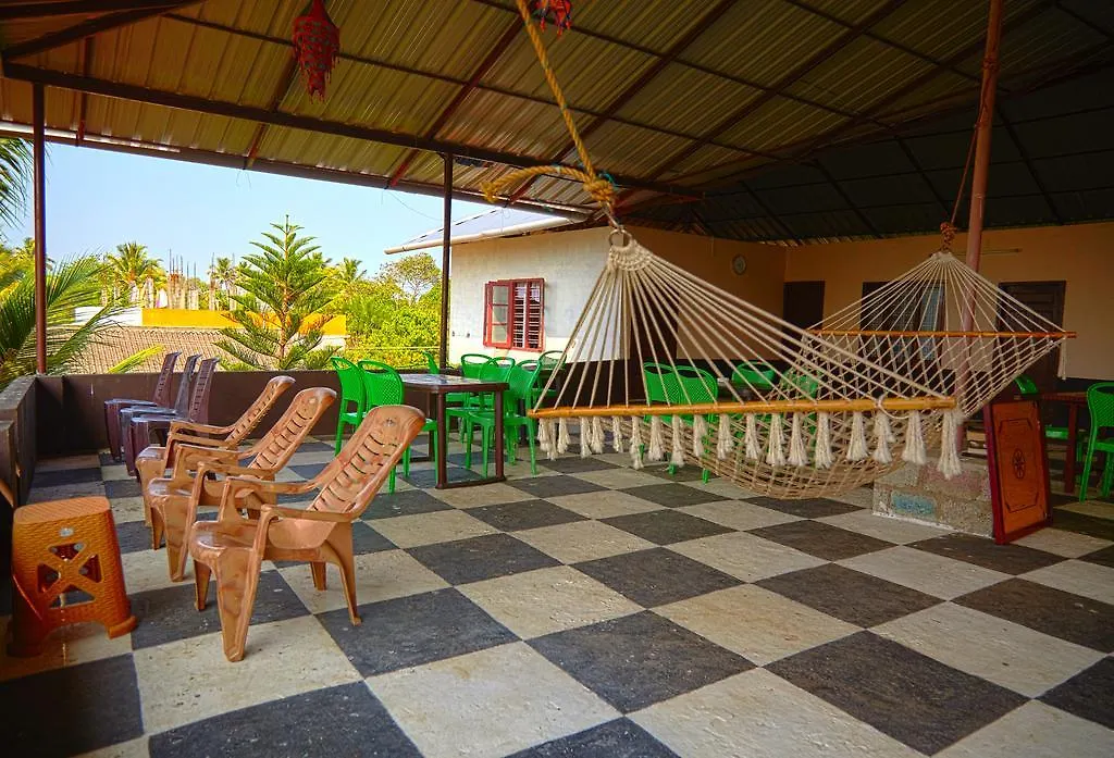 Gæstehus The Wind N Waves Hotel Alappuzha