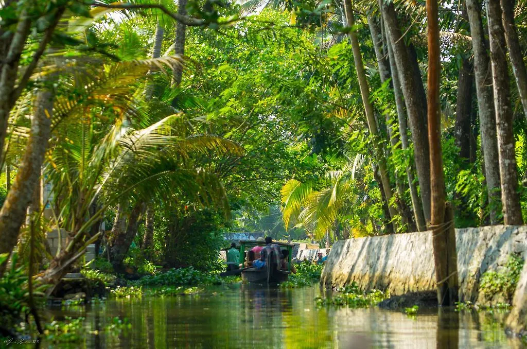 Guest house The Wind N Waves Hotel Alappuzha