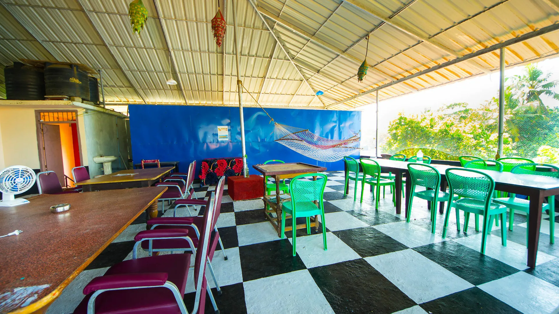 The Wind N Waves Hotel Alappuzha 2*,  India